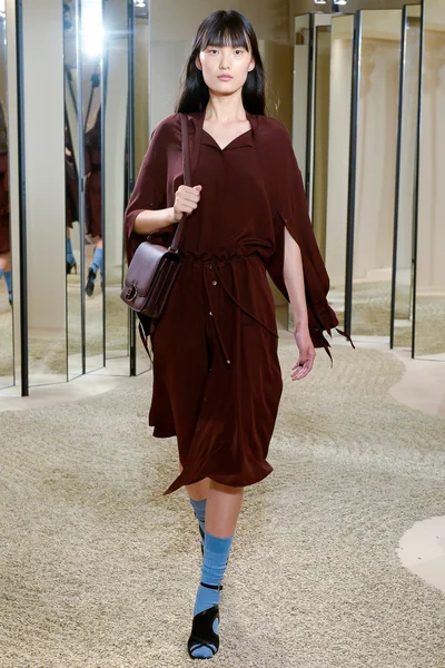 Look 8